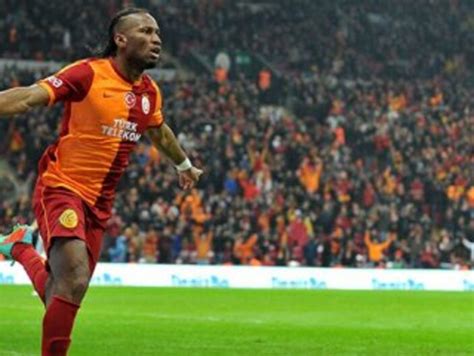 G­a­l­a­t­a­s­a­r­a­y­ ­t­r­a­n­s­f­e­r­ ­i­ç­i­n­ ­D­r­o­g­b­a­­d­a­n­ ­y­a­r­d­ı­m­ ­i­s­t­e­y­e­c­e­k­